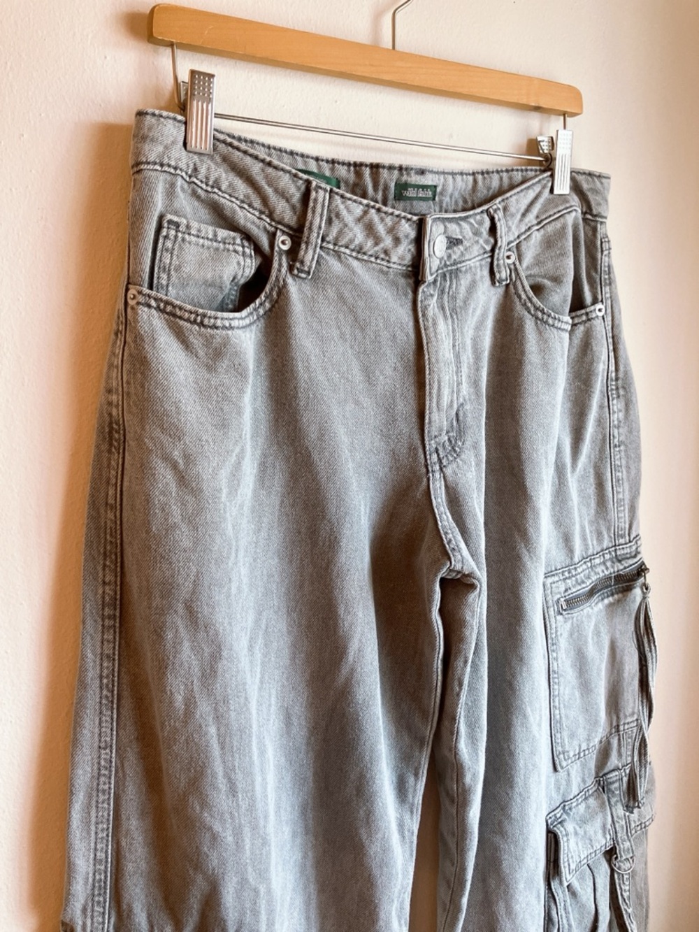 🏁Wild Fable Mid-Rise Wide-Leg Baggy Cargo Jeans Size 8 (Medium) - Picture 3 of 9